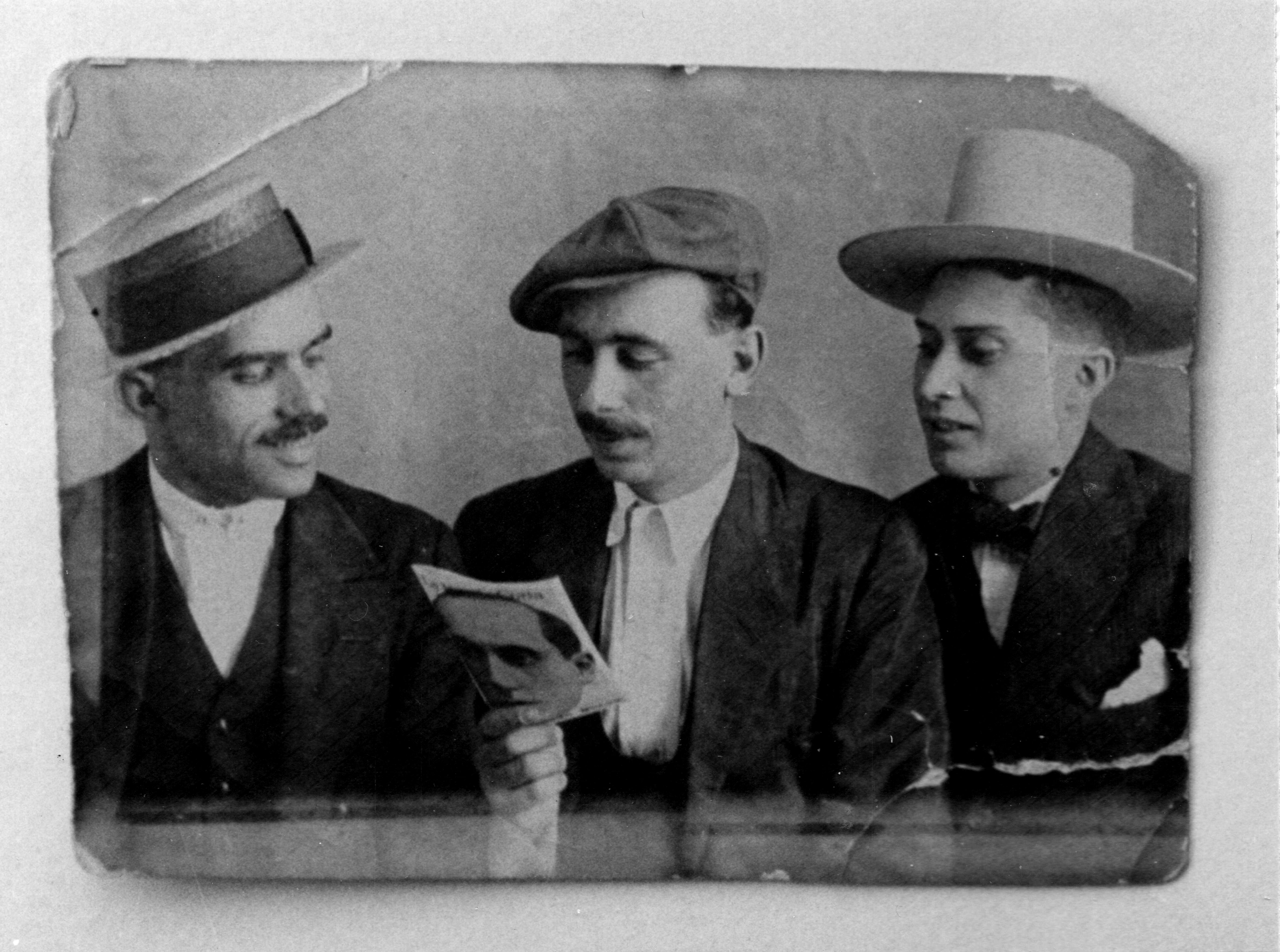 Ildefonso Valero-Ramoncito Mora- Juan Romero "Furrique"